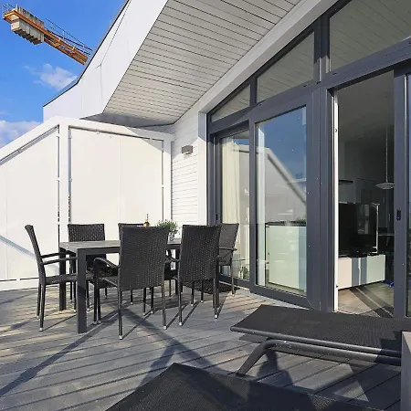 Luxus-Penthauswohnung Mit Seeblick Апартаменты *