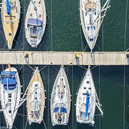 Apartamento 6 Person In *