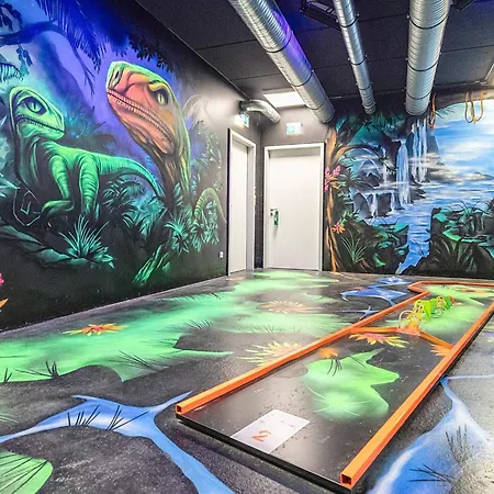 6 Person In 아파트