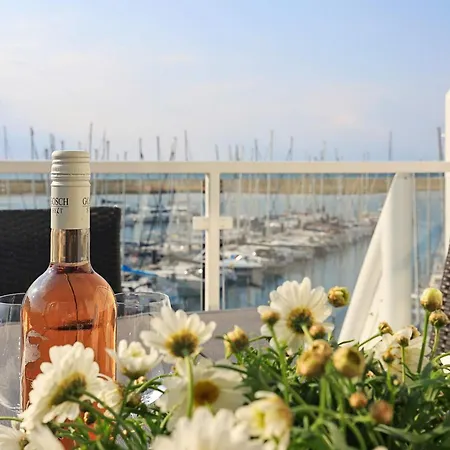 Luxus-Penthauswohnung Mit Seeblick